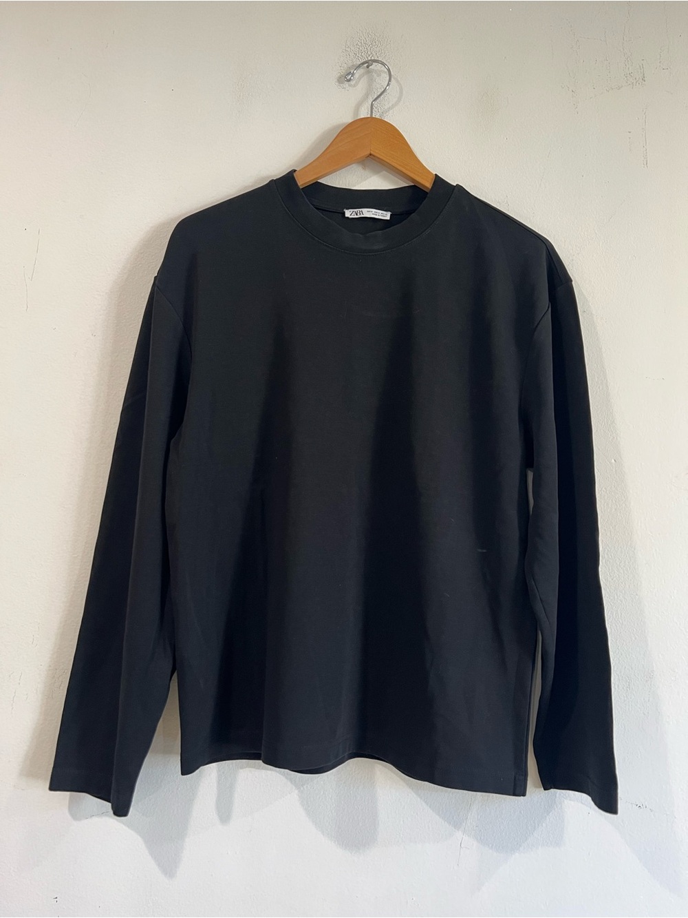 Zara Womens Black Long-Sleeve Crewneck Shirt M